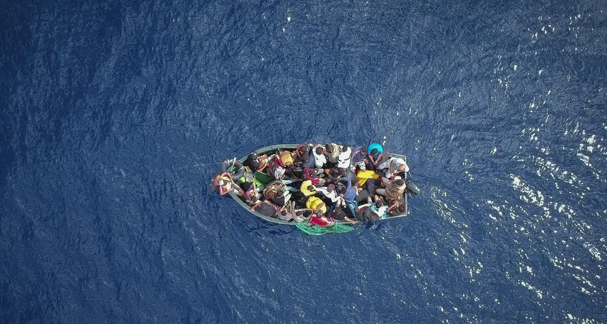 Tragedia di natale nel Mar Egeo: barcone si ribalta, almeno 27 morti