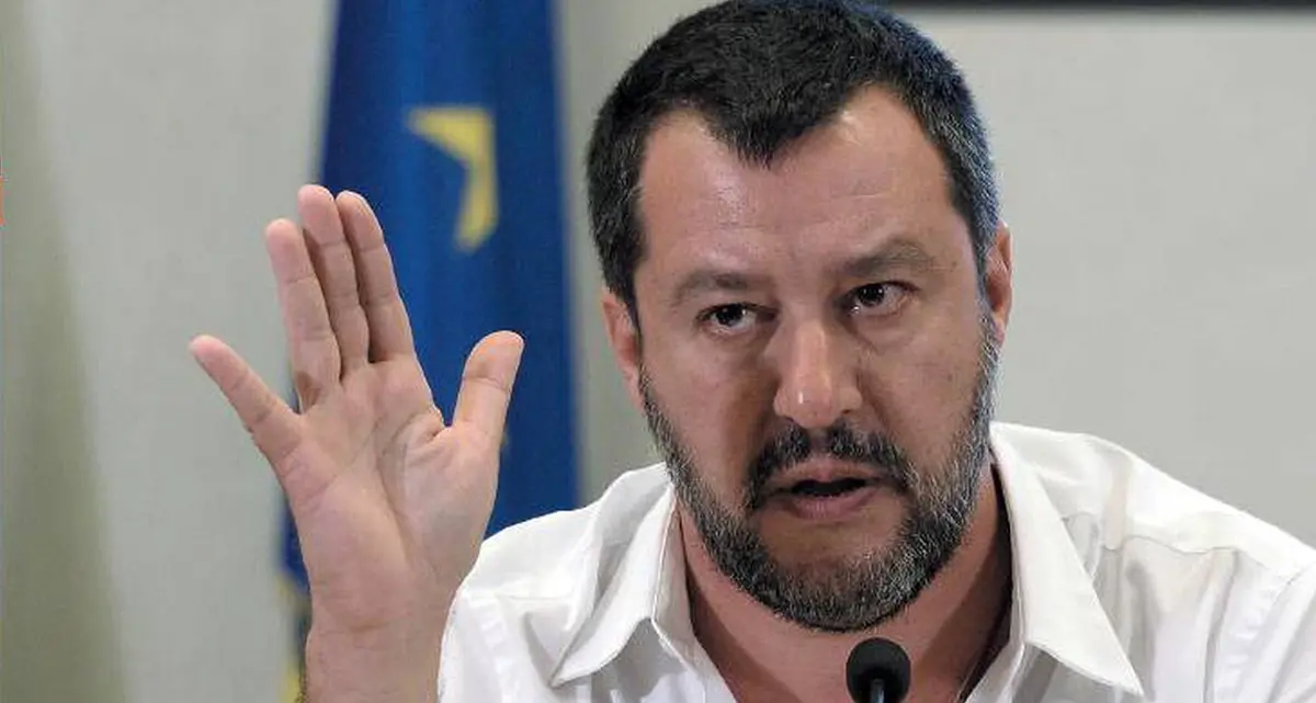 Il ministro Salvini molla Savoini: «Non sono stato io a invitarlo in Russia»