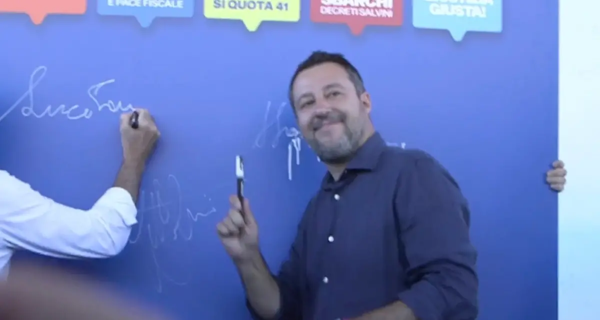 Pontida, Salvini presenta il \"patto\" con gli elettori
