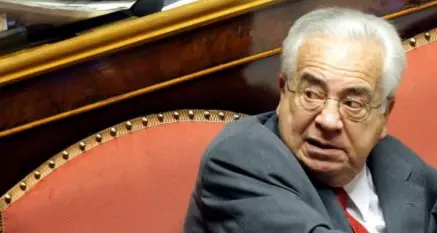 E' morto Giuseppe Ciarrapico, ex senatore del Pdl