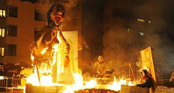Il sindaco del fantoccio bruciato: «Ma quali scuse! Alla Boldrini chiederò i danni»