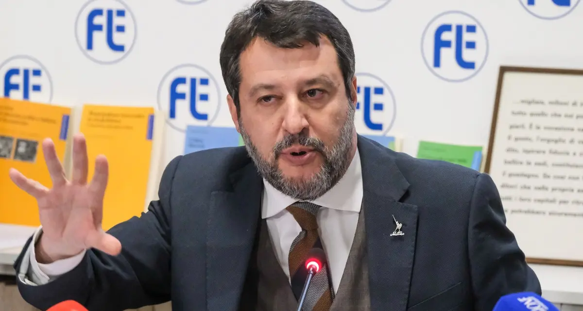 Strage di Cutro, Salvini: «Il Governo sostiene Piantedosi al 100%»