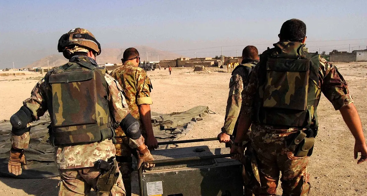 Iraq, l'Isis rivendica l'attentato contro i militari italiani. Non sono in pericolo di vita
