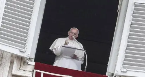 Il Papa: «L'ergastolo priva della speranza ed è un problema da risolvere»