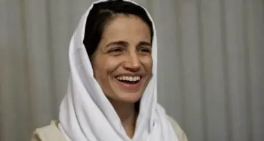 Iran, l'avvocato per i diritti umani Nasrin Sotoudeh rilasciata temporaneamente