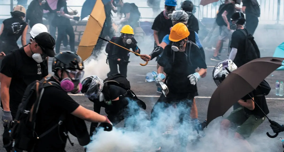 Centinaia di arresti a Hong Kong. La Cina minaccia