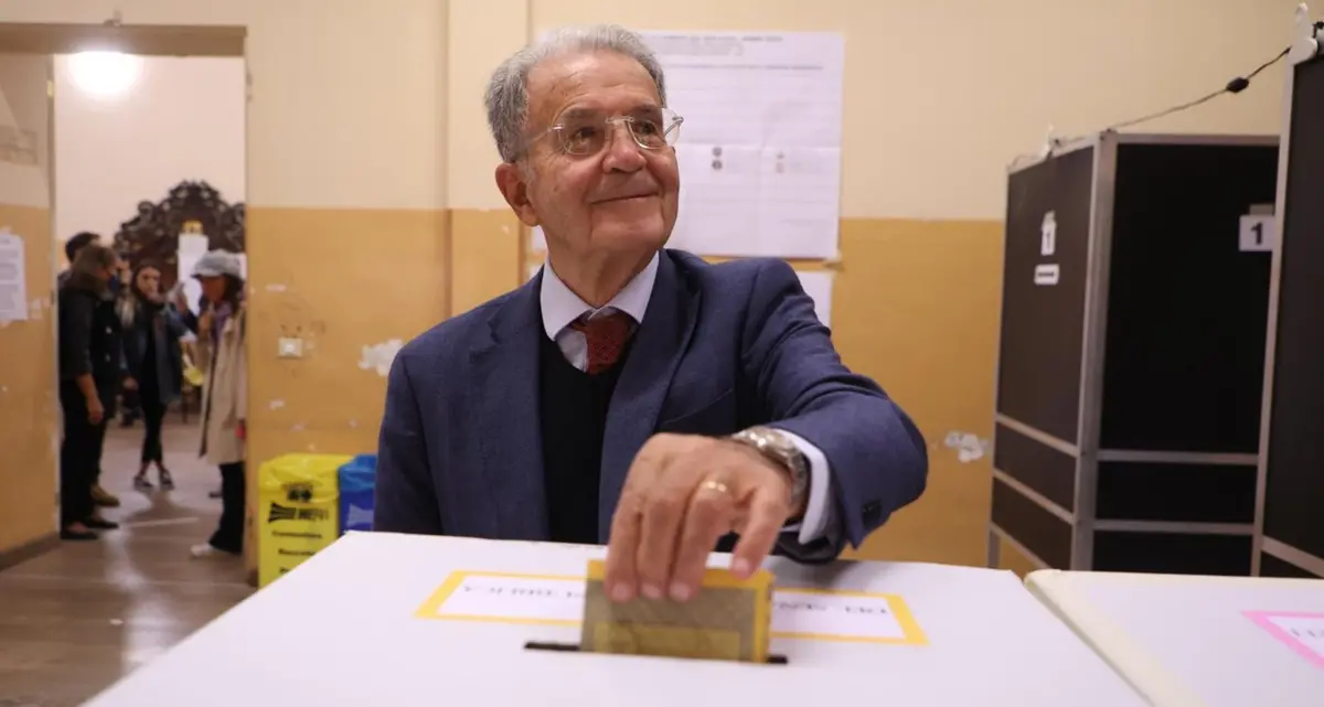 I consigli di Romano Prodi: «Schlein riunisca tutti i riformisti»