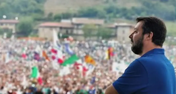 Salvini a Pontida: «Questa è l'Italia che vincerà»