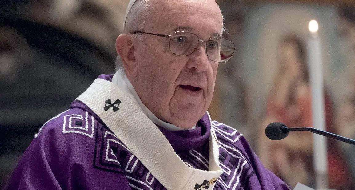 Vaticano, Bergoglio abolisce il segreto pontificio per i reati di pedofilia
