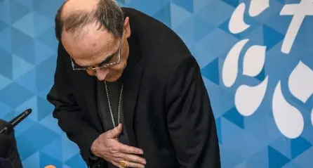Pedofilia terremoto sulla Chiesa francese Condannato a 6 mesi il cardinale Barbarin