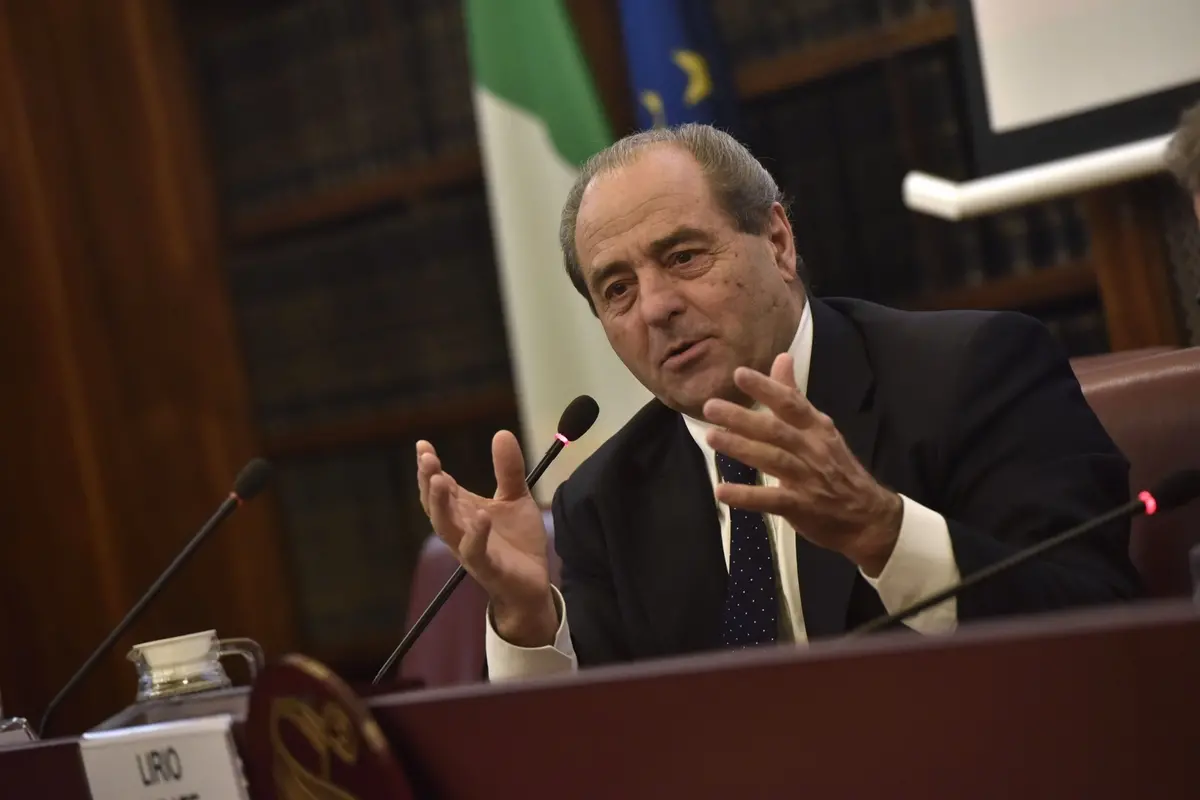 IMAGOECONOMICA , IMAGOECONOMICA