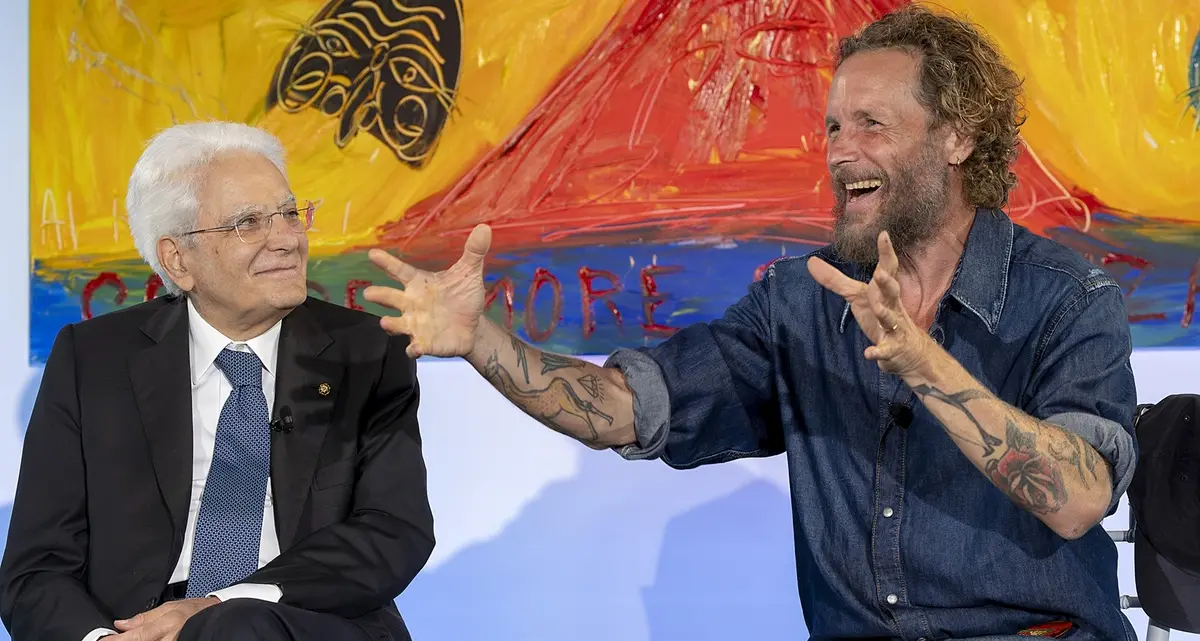 Mattarella a Nisida con Jovanotti: scuola e musica per scrivere il futuro