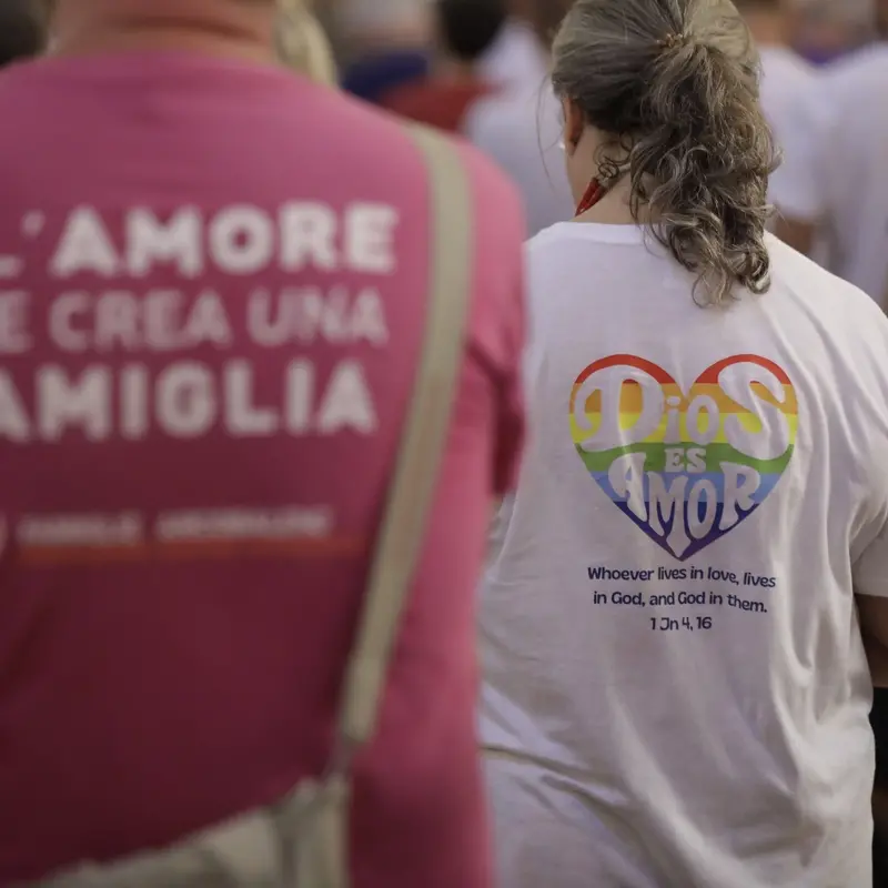 La Corte di giustizia Ue: «Gli Stati devono riconoscere i matrimoni gay esteri»