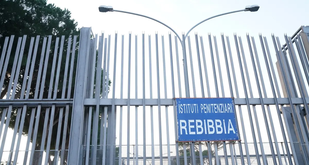 Rebibbia, detenuta morta nella notte. De Fazio: «Un inferno che cancella ogni speranza»