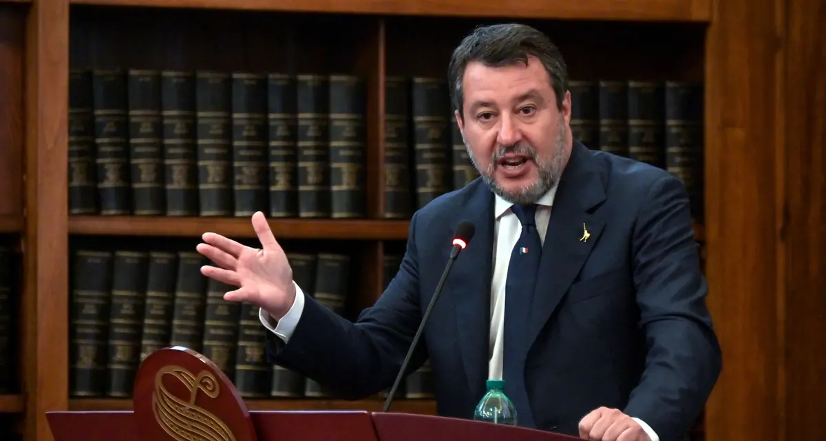 Salvini boccia il riarmo Ue, l’ingresso dell’Ucraina e lo stop al nucleare: «Solo debiti e disastri. Starlink? Lo farei domani»