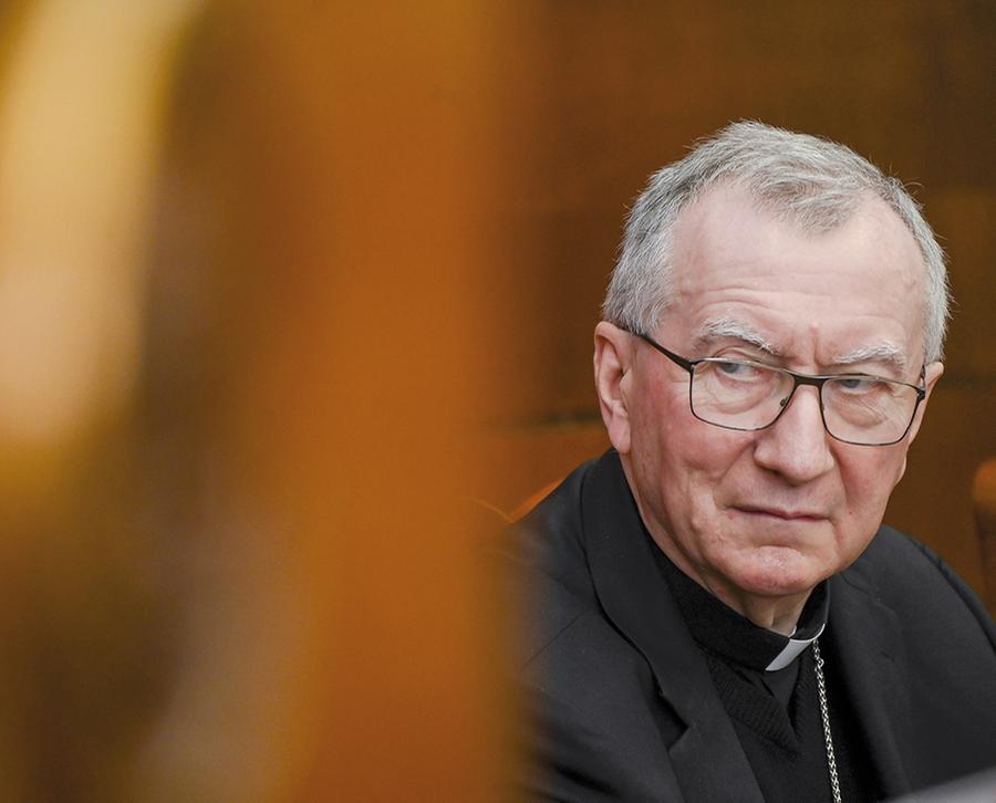 Parolin: “A Gaza guerra senza limiti. I raid sulla chiesa? Legittimo dubitare che sia stato un errore”