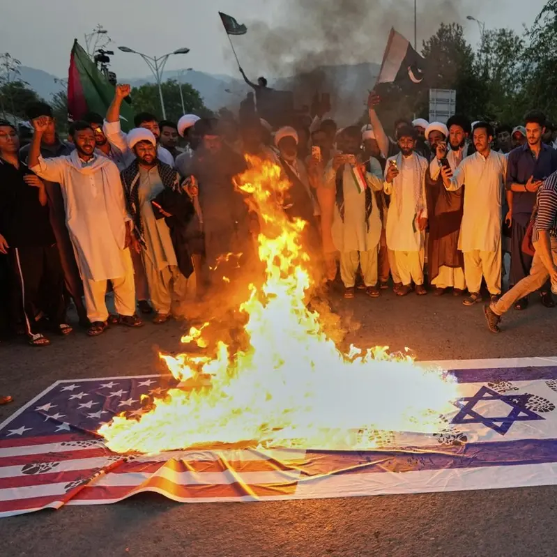 Escalation tra Israele e Iran: attacchi incrociati e minacce. Khamenei: «La battaglia ha inizio»