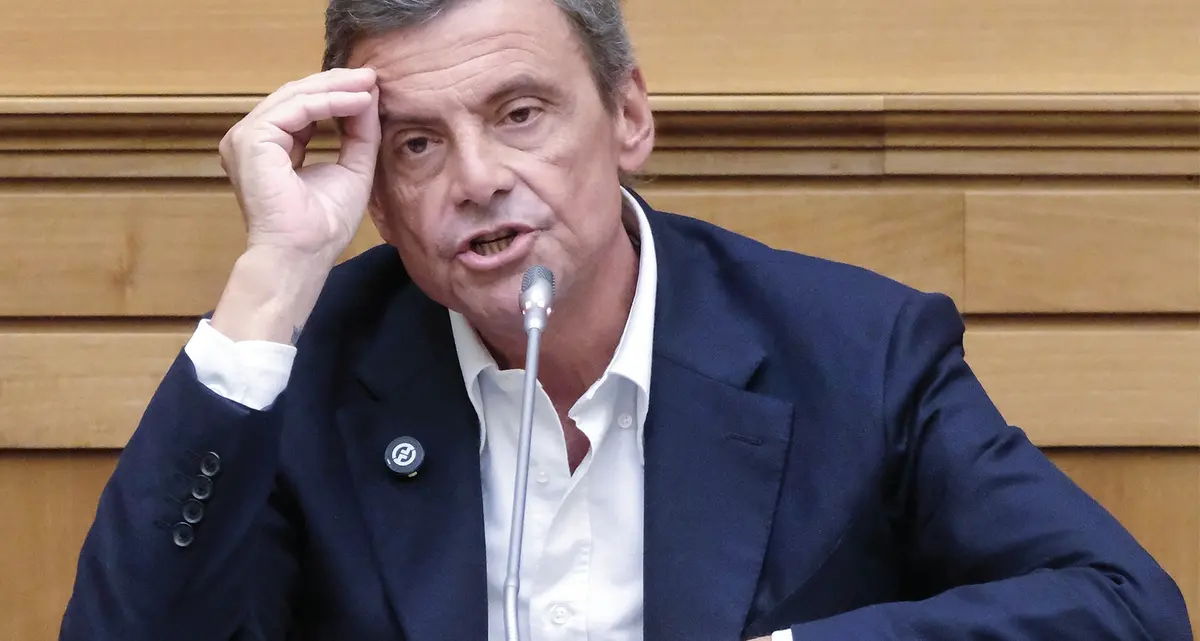 Calenda: «No al campo largo» Ma i calendiani locali stanno con Pd e M5S