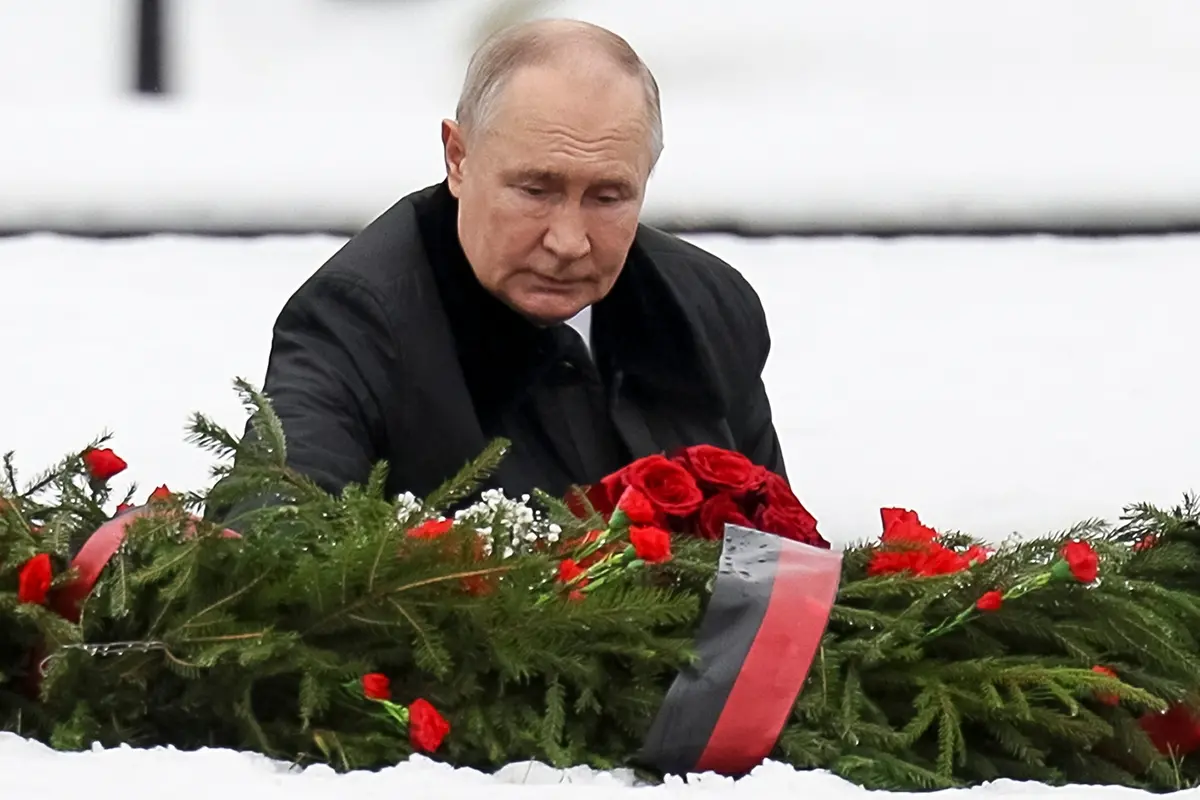 Russian President Vladimir Putin attends a wreath laying commemoration ceremony at the Piskaryovskoye Cemetery where most of the Leningrad Siege victims were buried, marking the 81st anniversary of the World War II battle that lifted the Nazi siege of Leningrad, in St. Petersburg, Russia, Monday, Jan. 27, 2025. (Gavriil Grigorov, Sputnik, Kremlin Pool Photo via AP) , APN