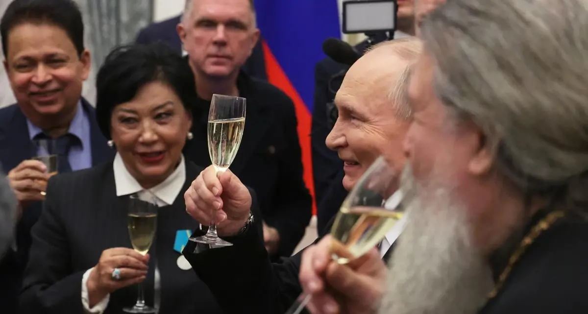 Non solo dissidenti: ora la scure di Putin si abbatte sui suoi