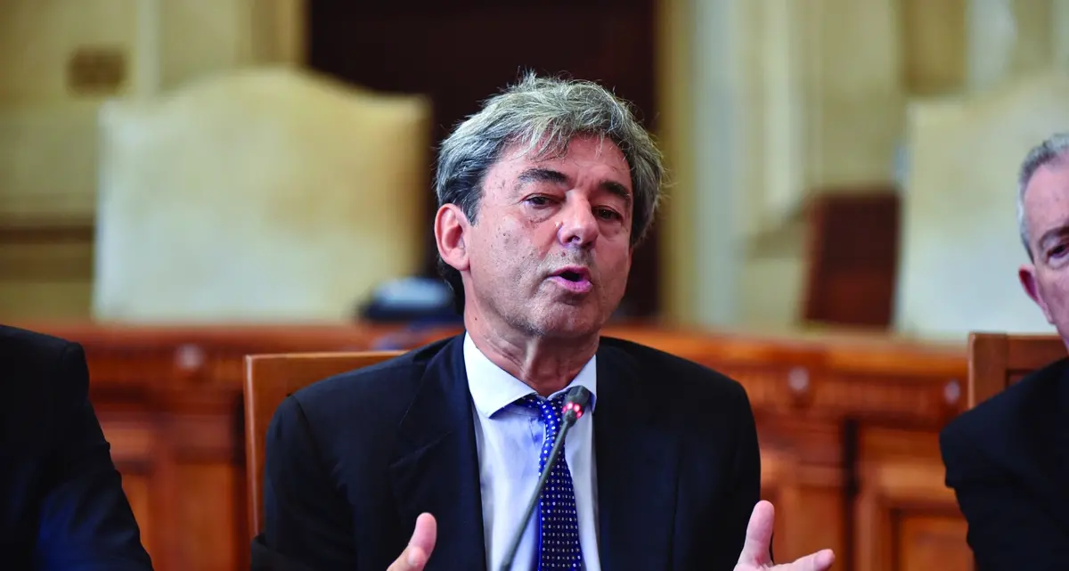 Quella manina che ha corretto Cesare Parodi sulle “sentenza Berlusconi”