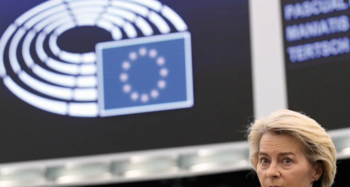 Von der Leyen si salva: il M5S vota con la destra, FdI non partecipa
