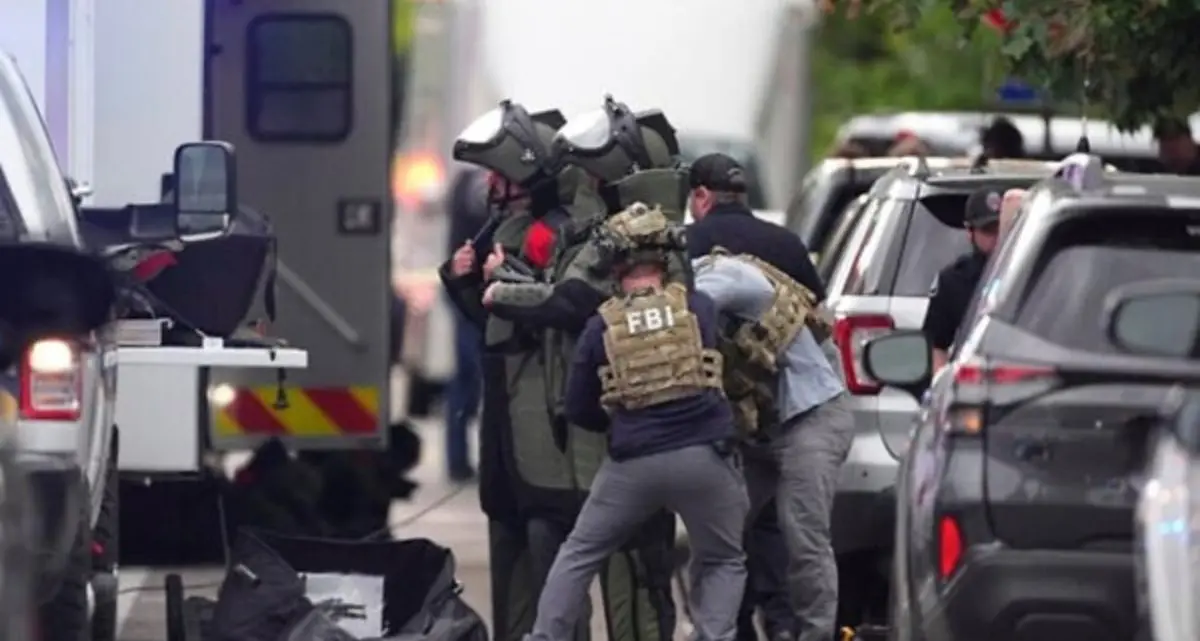 Attacco con molotov a manifestanti pro-ostaggi in Colorado: otto feriti, l’FBI indaga per terrorismo