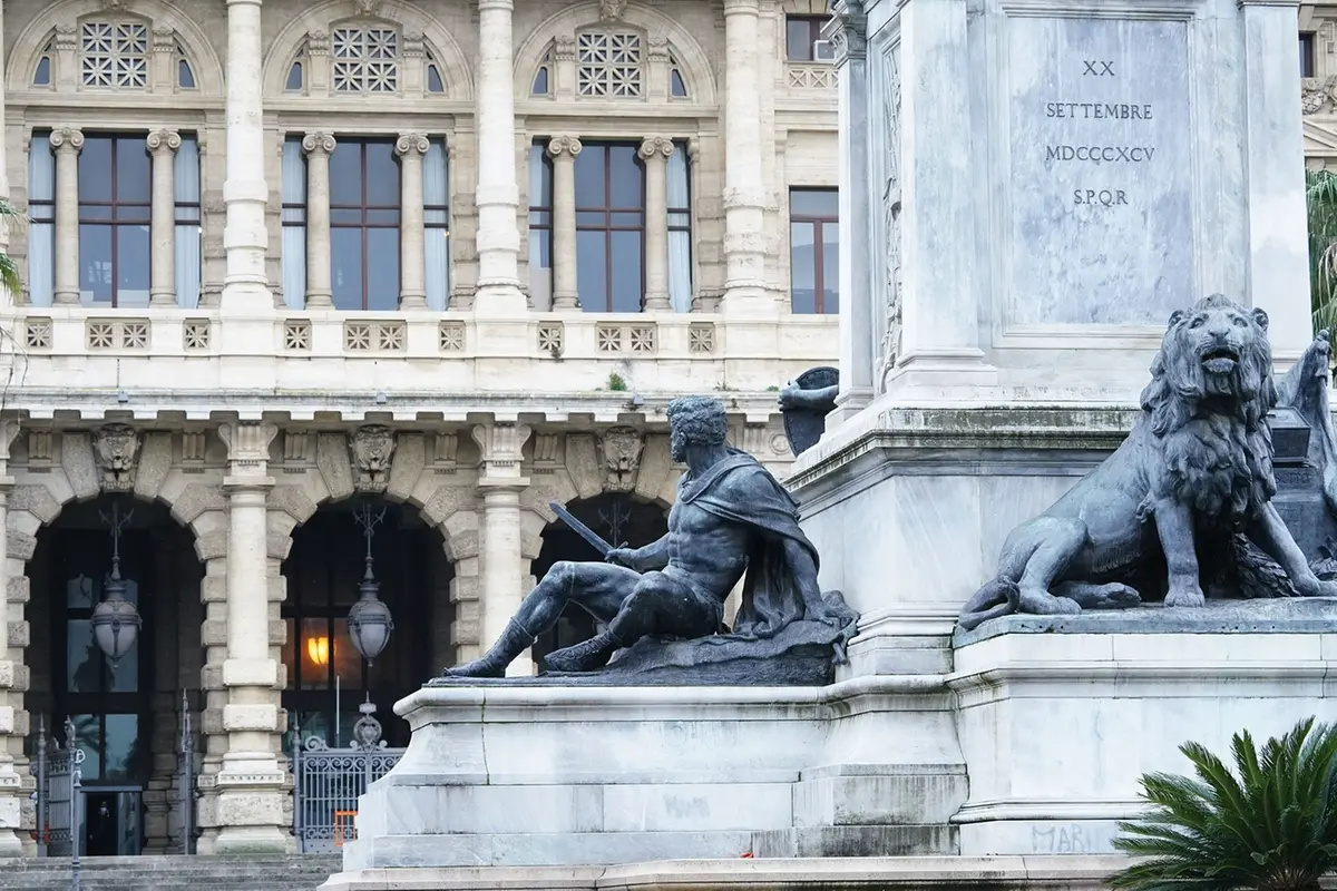 PALAZZO DI GIUSTIZIA PALAZZACCIO PIAZZA CAVOUR CORTE SUPREMA DI CASSAZIONE PALAZZACCIO , IMAGOECONOMICA