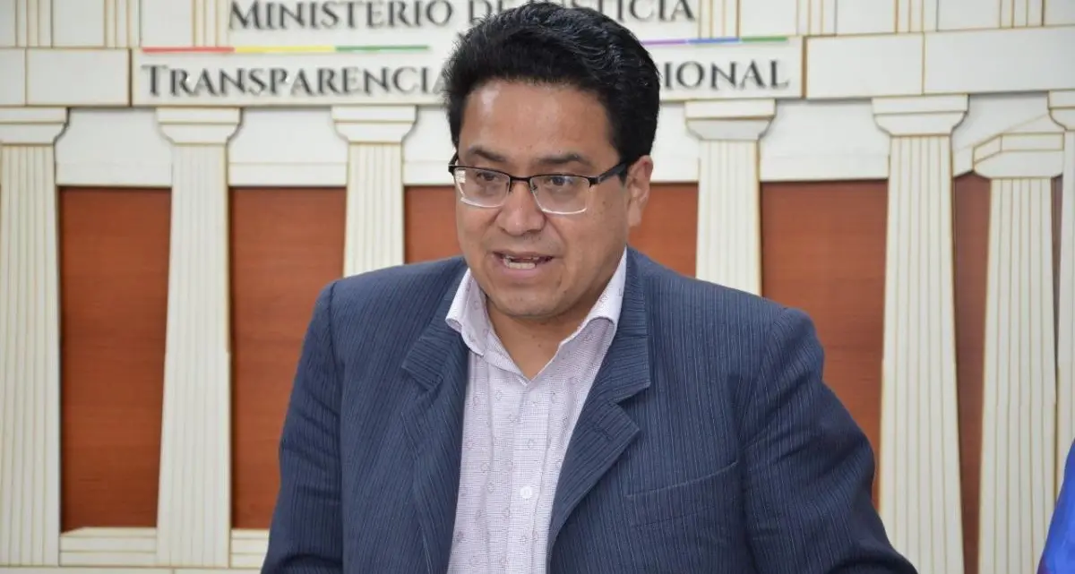 Bolivia, si dimette il ministro della Giustizia Cesar Siles: «Accuse infondate, lascio per tutelare il mio nome»