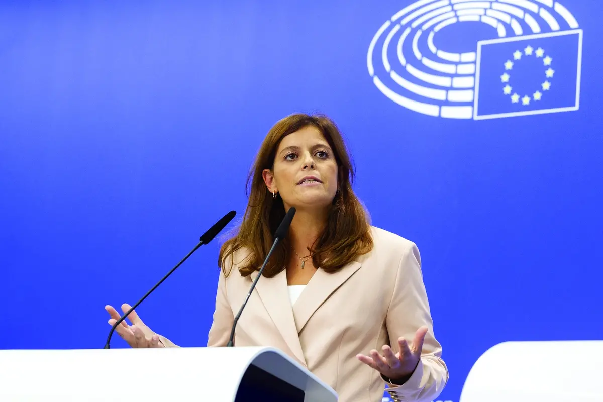 ILARIA SALIS POLITICO , IMAGOECONOMICA