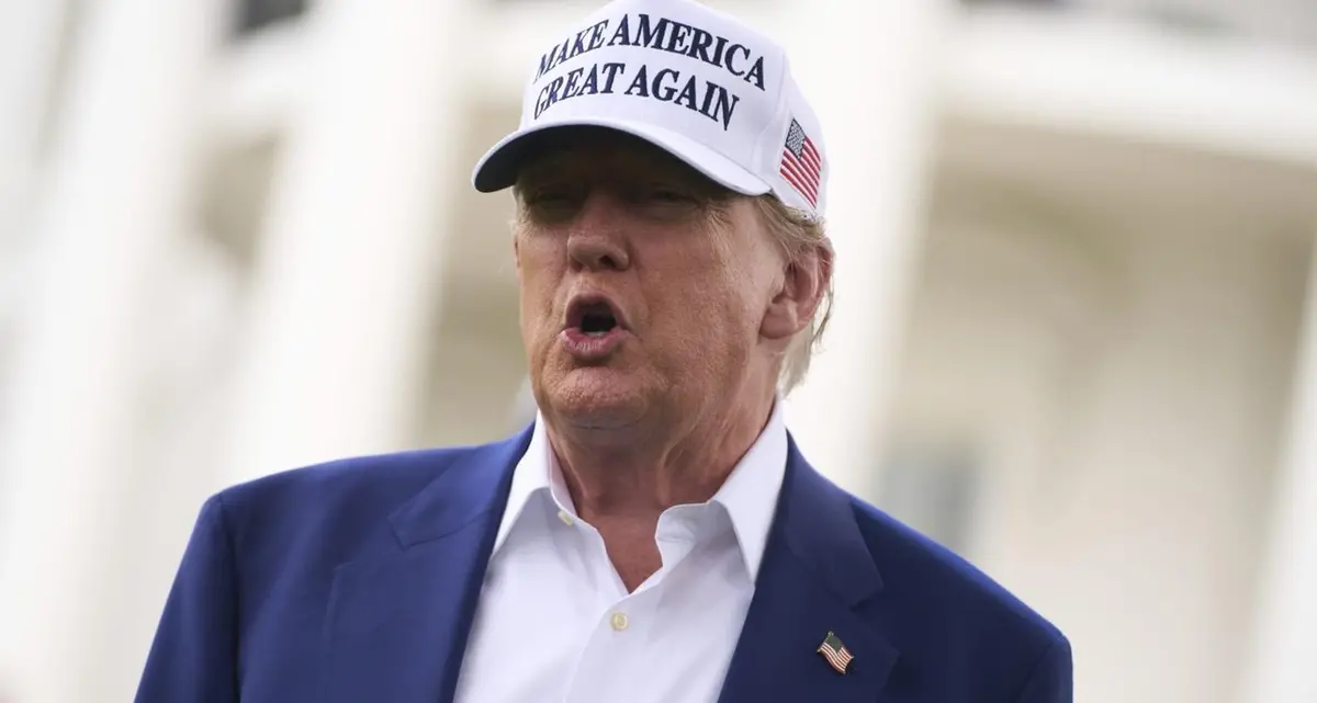 I Maga gelano Trump: «Non sei Bush junior, la guerra è una follia»