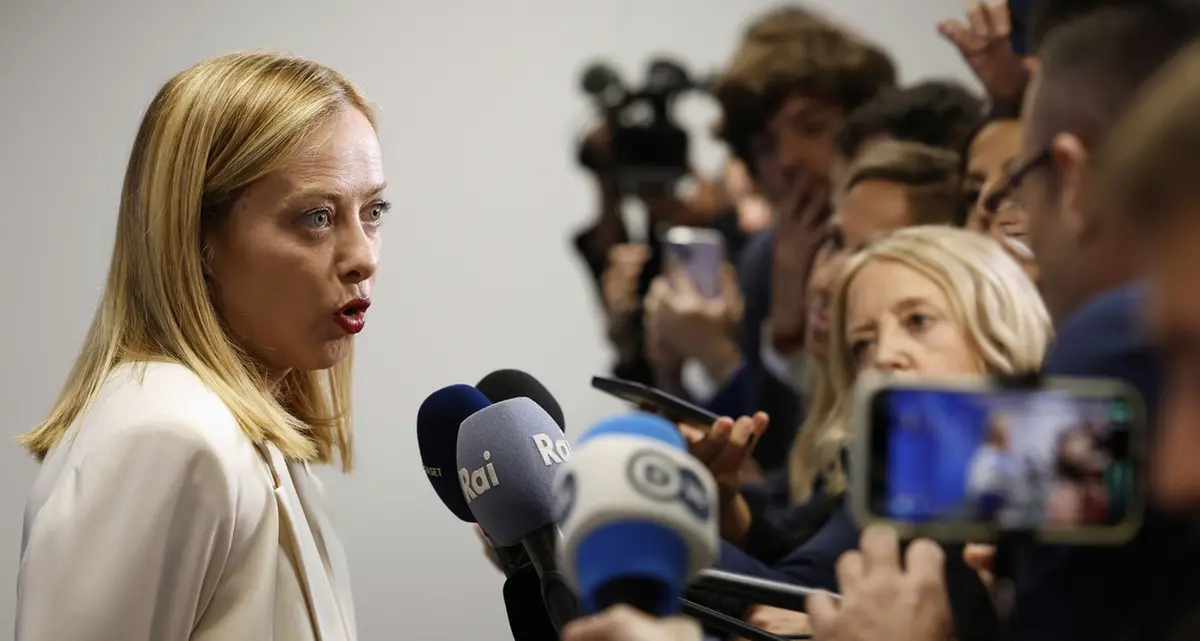 Meloni al vertice Nato: «Il 5% del Pil non è un peso ma un’opportunità»