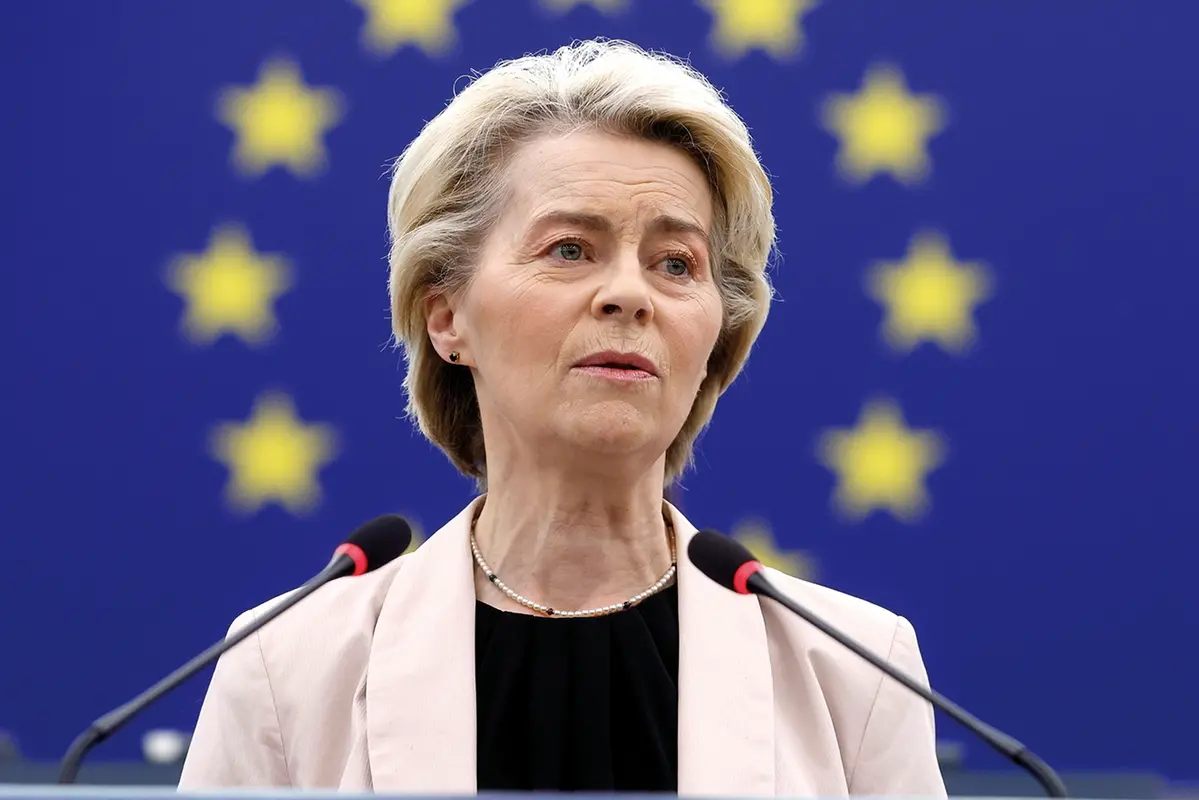 Il presidente della commissione europea Ursula von der Leyen , APN