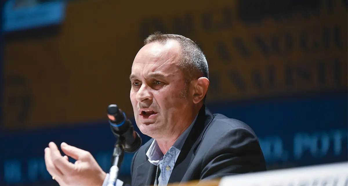 Lite furibonda FdI-FI per il ddl sulle chat sequestrate dai pm