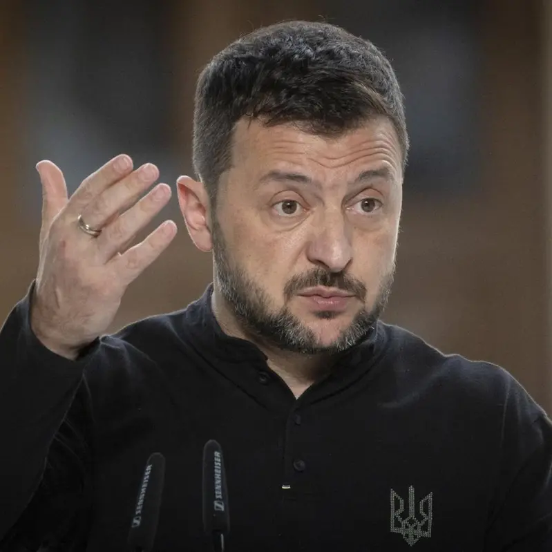 Zelensky molla: «Basta morire per la Crimea»