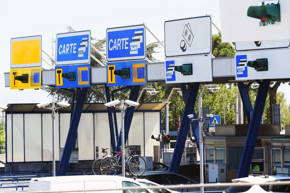 IMAGOECONOMICA , IMAGOECONOMICA