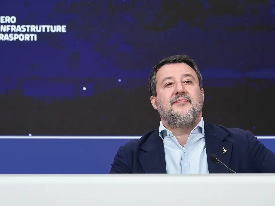 Ponte sullo Stretto, l’opera (e le toghe) riavvicinano Meloni e Salvini