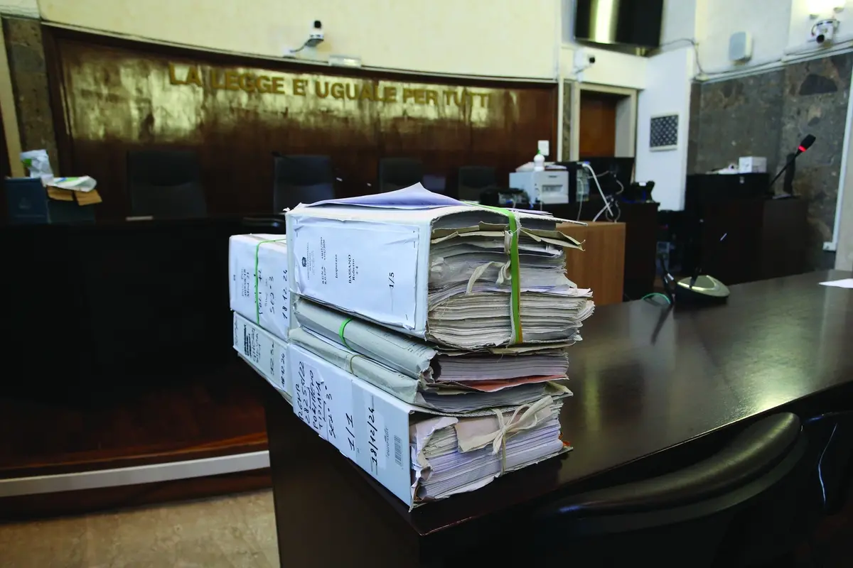 PROCESSO E SENTENZA BANCA CARIGE FALDONI TRIBUNALE AULA , IMAGOECONOMICA