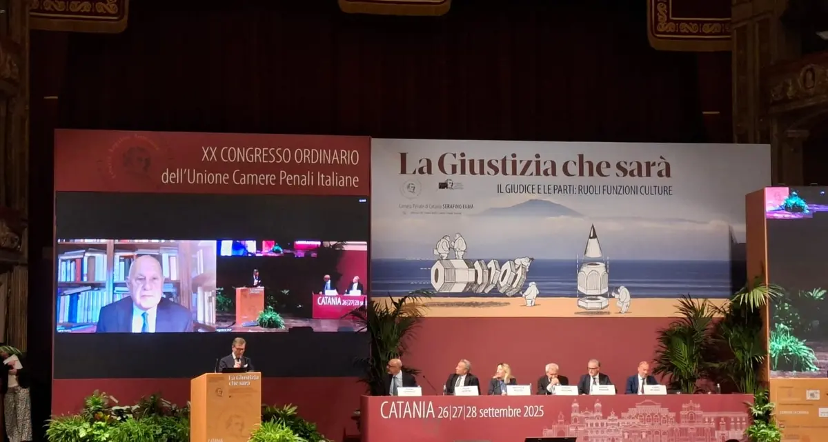 Nordio contestato al Bellini di Catania: il ministro “cade” su carceri e panpenalismo