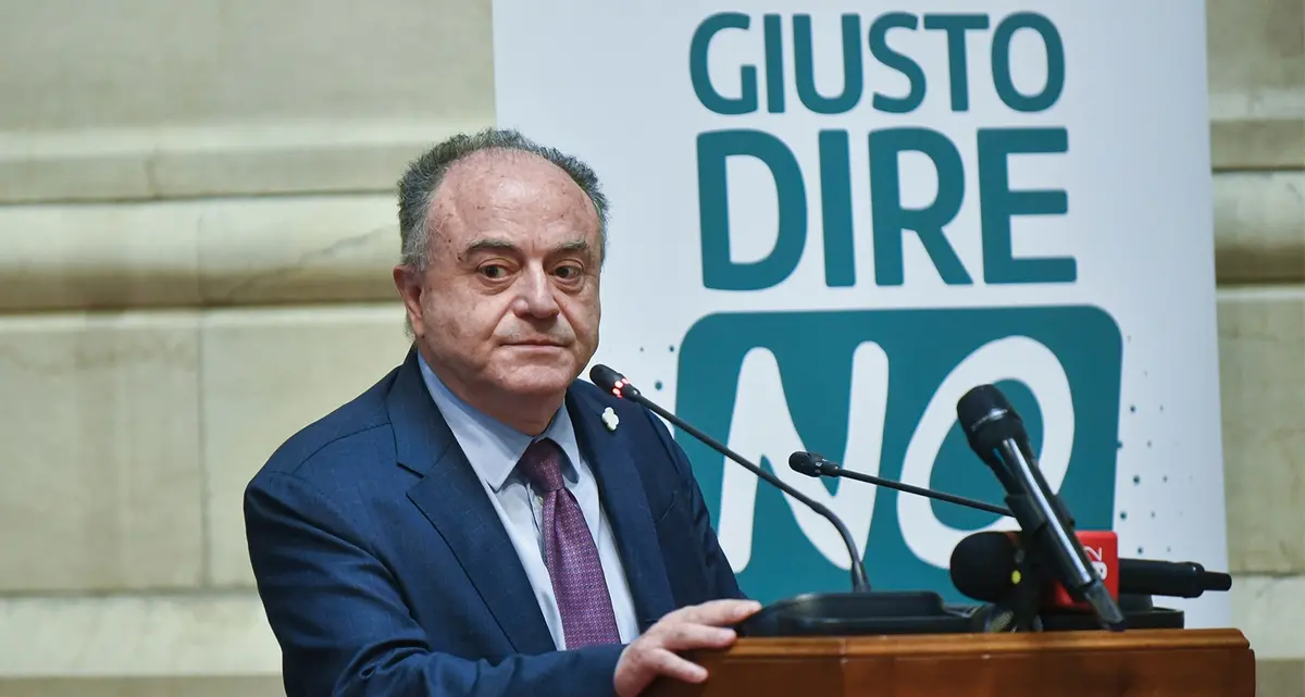 Non è vero che l’Anm ha lasciato solo Gratteri: lo ha lasciato indisturbato