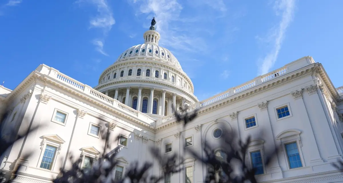 Shutdown USA: 750mila dipendenti in congedo. I tagli riflettono le priorità anti-immigranti di Trump