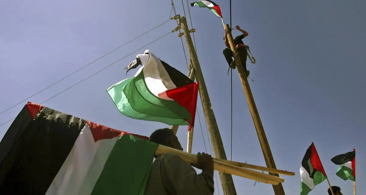 Gaza, tregua fragile e aiuti bloccati: Israele respinge l’ingresso dell’Unrwa e prepara la riapertura del valico di Rafah