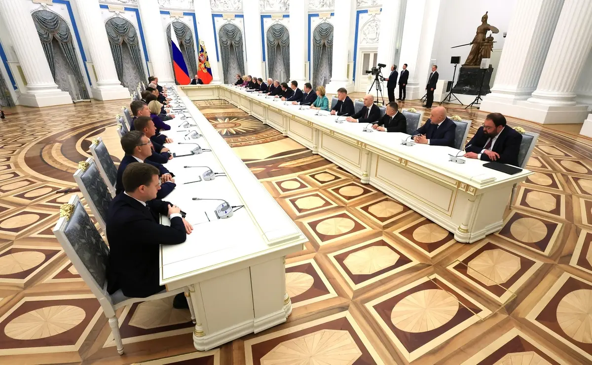 RIUNIONE DEI MINISTRI RUSSI AL CREMLINO