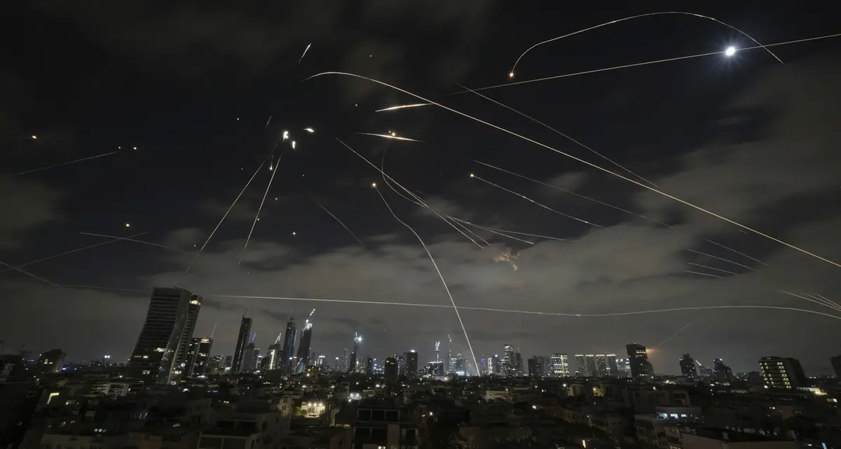Da Kiev a Teheran, da Gaza a Tel Aviv: quei missili contro il diritto internazionale
