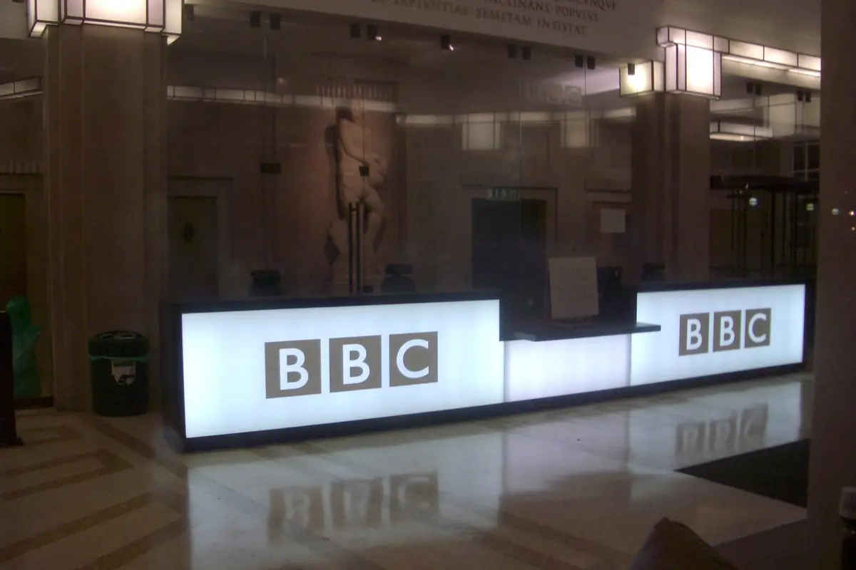 BBC CANALE EMITTENTE TELEVISIVO SEDE NEW BROADCASTING HOUSE , IMAGOECONOMICA