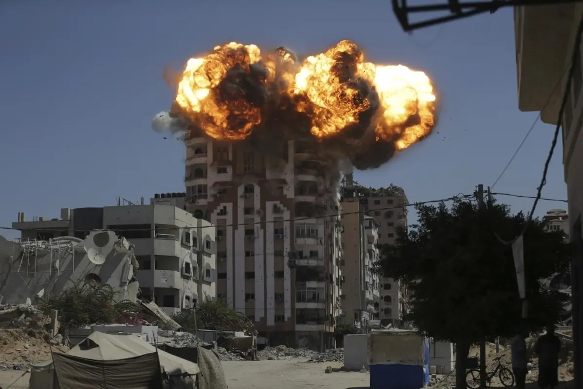 Gaza sotto attacco, 25 morti. Netanyahu incontra Rubio