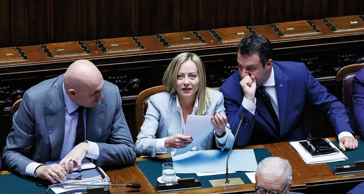 Meloni l’equilibrista: «Per le basi Usa in Italia serve l’ok del Parlamento»