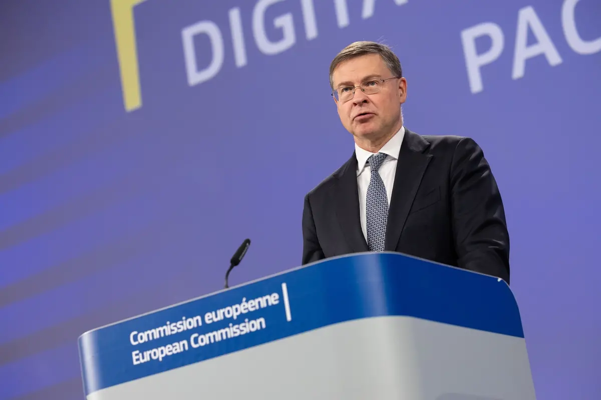VALDIS DOMBROVSKIS COMMISSARIO EUROPEO DESIGNATO PER L\\'ECONOMIA , IMAGOECONOMICA