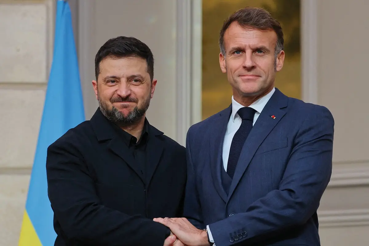 Zelensky e Macron , APN