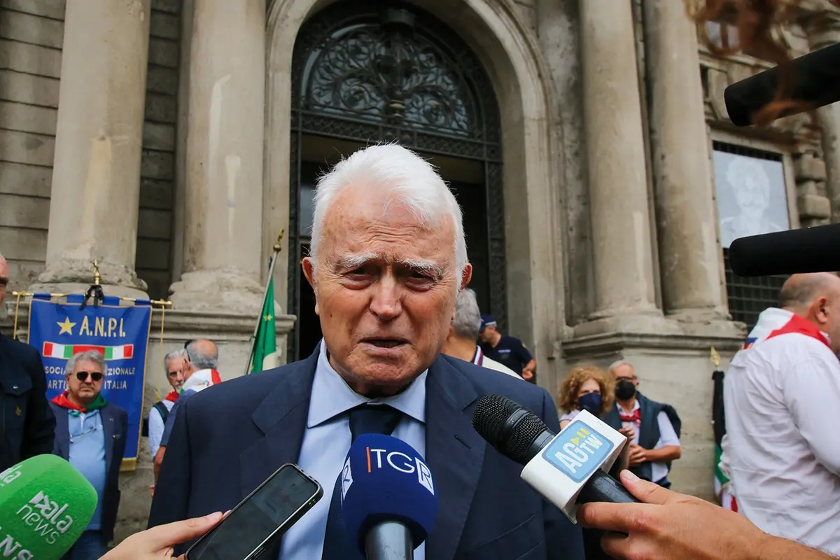 Foto LaPresse03 Giugno 2022 Milano, Italia cronacaMilano, camera ardente per il presidente dell\\'Anpi, Carlo SmuragliaApertura camera ardente Carlo Smuraglia.Nella Foto: Giancarlo Caselli Foto LaPresse 03 Giugno 2022 Milano, Italia cronaca Milano, camera ardente per il presidente dell\\'Anpi, Carlo Smuraglia Apertura camera ardente Carlo Smuraglia. Nella Foto: Giancarlo Caselli Foto Ermes Beltrami/LaPresse03 Maggio 2022 Milano, Italia cronacaApertura camera ardente Carlo Smuraglia.Giancarlo Caselli , LAPRESSE